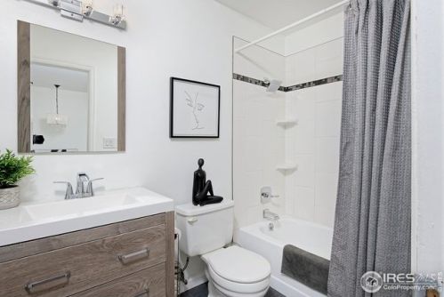 3460 Colorado Ave, Boulder CO 80303-1923 exterior