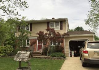 2 Marc Dr, Matawan, NJ 07747-2708