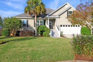 1530 Ocean Neighbors Blvd, Charleston, SC 29412-9674