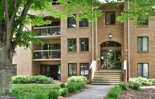 5817 Edson Ln, Rockville, MD 20852-2909