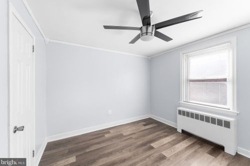 3237 Guilford St, Philadelphia PA 19152-4504 exterior