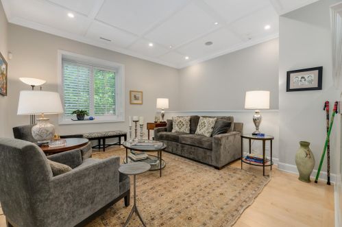 1048 Barry Ave, Chicago IL 60634-4610 exterior