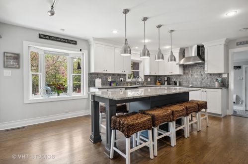 520 Pr Ave, Naperville IL 60540-6716 exterior