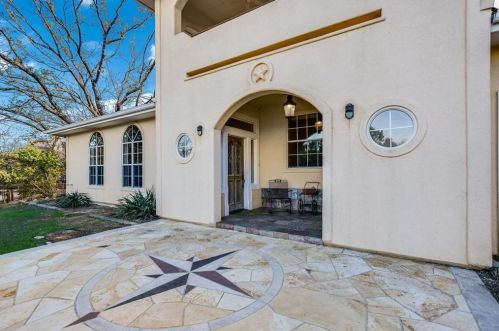 2405 Bahama Rd, Austin TX  78733-1207 exterior