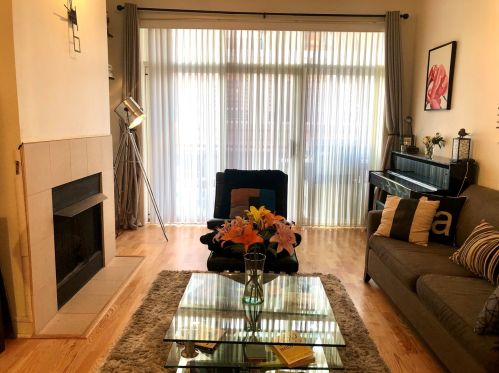 600 Drummond Pl, Chicago, IL 60614-2026