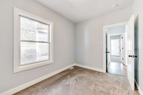 7821 Rhodes Ave, Chicago IL  60619-3013 exterior