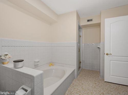 1716 Old Welsh Rd, Huntingdon Valley PA  19006-5838 exterior