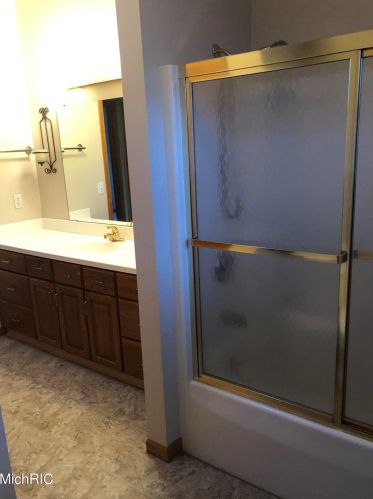 450 Macomb Ave, Grand Rapids MI 49534-3549 exterior