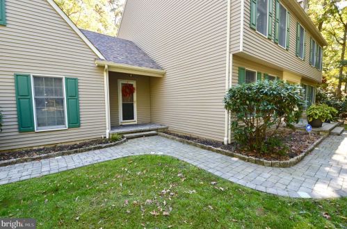 1 Bradford Dr, Southampton NJ  08088-8678 exterior