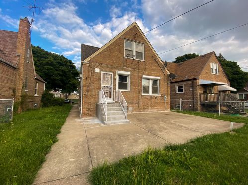 8154 Calumet Ave, Chicago IL  60619-4822 exterior