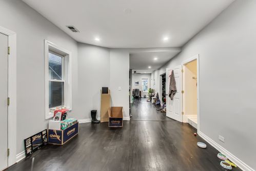 2338 18 Pl, Chicago IL 60608-2560 exterior