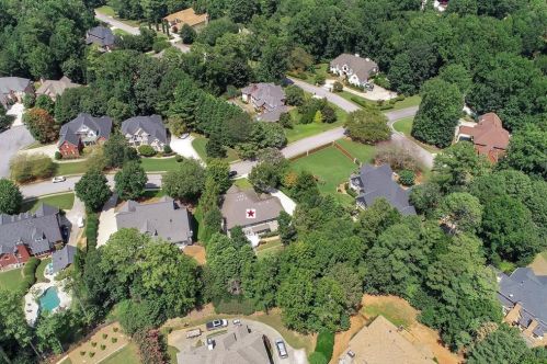 2132 Innsfail Dr, Lithonia GA  30078-2059 exterior