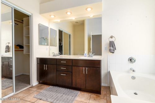 12286 New Dawn Ave, Tucson AZ 85755-1607 exterior