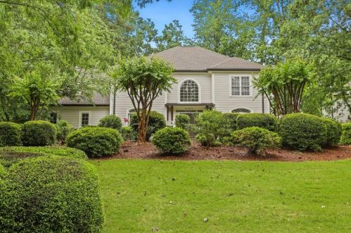 355 Kelson Dr, Atlanta, GA 30327-4255