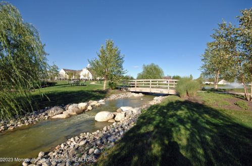 17 Spencer Dr, Jackson Twp NJ  08527-4389 exterior