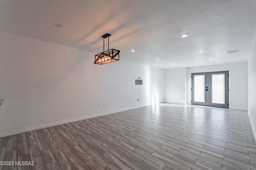 9814 1st St, Tucson AZ  85748-1950 exterior