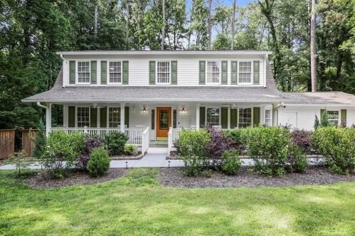 220 Hillswick Ct, Atlanta, GA 30328-1230