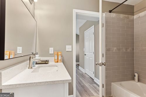 4096 Clay Dr, Atlanta GA  30360-2522 exterior