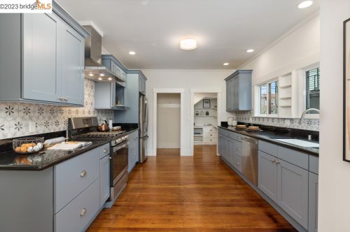 2643 Hillegass Ave, Berkeley CA 94704-3313 exterior