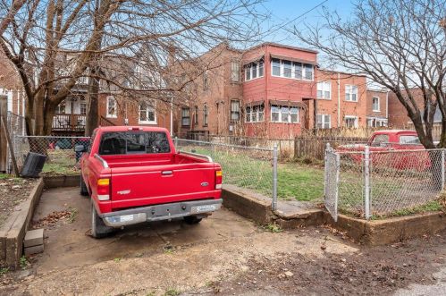 4020 Connecticut St, Saint Louis MO 63116-1904 exterior