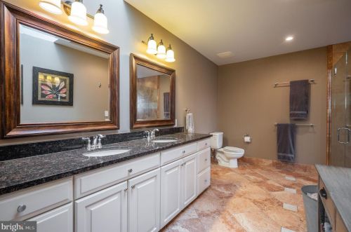 104 Monroe Ave, Alexandria VA 22301-1922 exterior