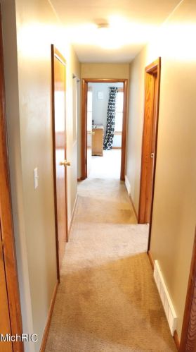 3821 Ellen St, Meskegon MI 49444-4067 exterior