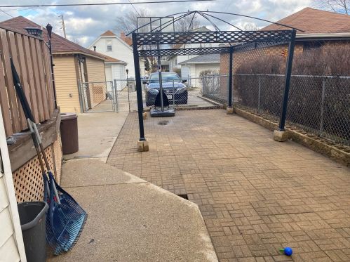 3118 10th St, Milwaukee, WI 53215-4730