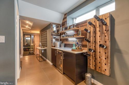 1112 17 St, Philadelphia PA 19146-4717 exterior