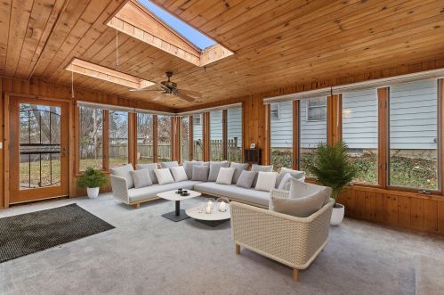 9826 Langlade St, Milwaukee, WI 53225-1630