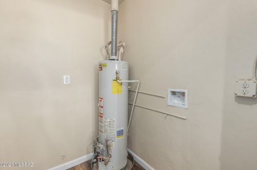 2305 19th St, Tucson AZ  85719-7016 exterior