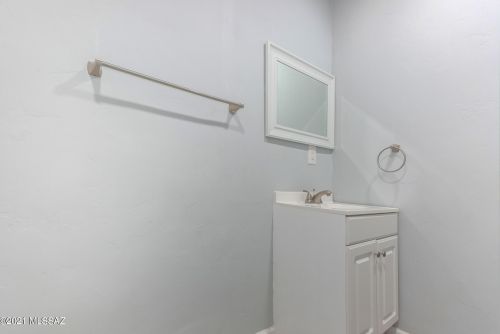 801 Kelso St, Tucson AZ  85705-4127 exterior