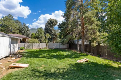 2474 Crk Rd, Sandy UT 84093-6442 exterior