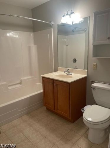 19 Hamburg Tpke, Kinnelon NJ 07405-1512 exterior