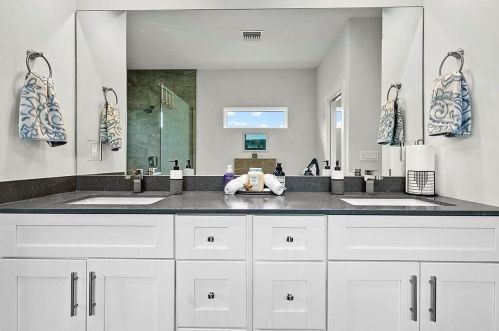 294 Ridgecrest Dr, Fort Pierce FL  34953-8303 exterior