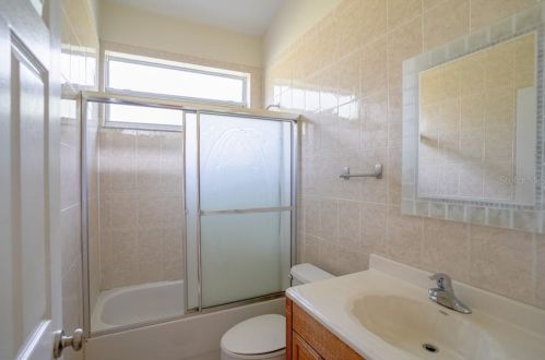 28 Pierce Ave, Orlando FL 32809-4957 exterior