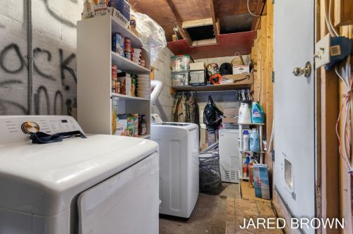 3650 Dangl Rd, Meskegon MI 49444-9715 exterior