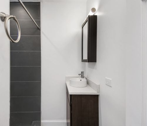 4218 Indiana Ave, Chicago IL 60628-4906 exterior