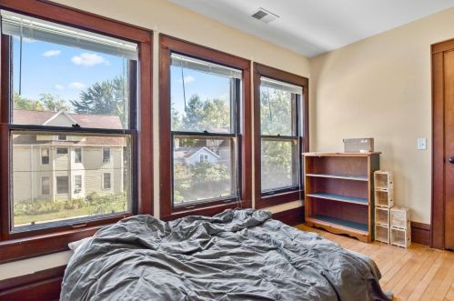 422 Baldwin St, Madison WI 53703-1746 exterior