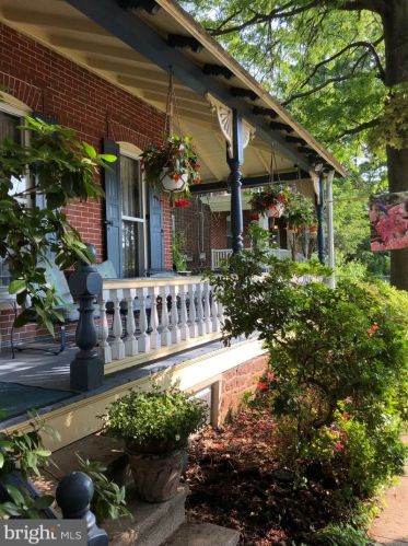 614 Church St, Limerick PA 19468-2123 exterior