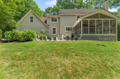 39 Shailer Pond Rd, Deep River CT 06417-1568 exterior