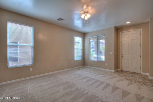 7637 Desert Overlook Dr, Tucson, AZ 85710-8165