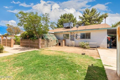 6182 Earll Dr, Phoenix AZ 85033-5841 exterior