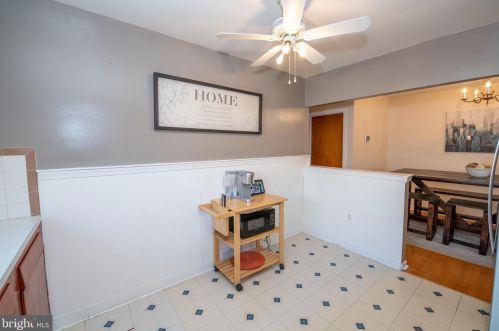 809 Borbeck Ave, Philadelphia PA 19111-2208 exterior