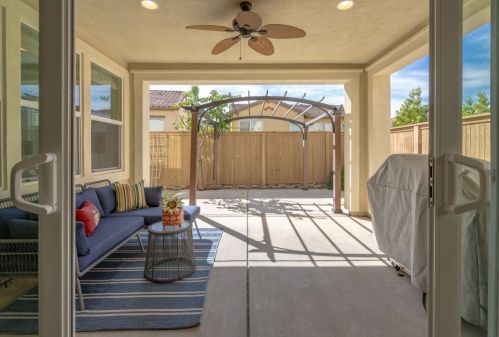 2994 Beatty Dr, Folsom CA  95762-7000 exterior