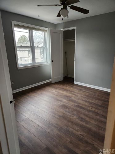 12 Kate Ln, Metuchen NJ  08840-2203 exterior