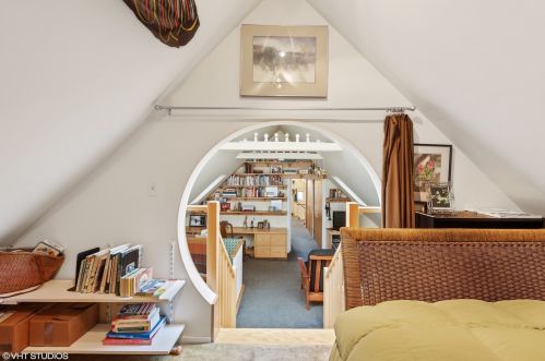 1014 Oakdale Ave, Chicago IL 60618-7324 exterior