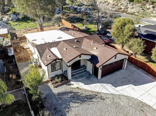 24 A St, Perris CA 92570-1962 exterior