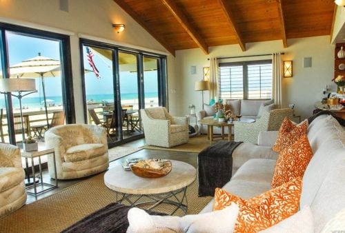 867 Mandalay Bch Rd, Oxnard CA 93035-1078 exterior