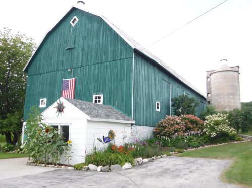 11803 Viebahn Rd, Manitowoc, WI 54220-9755