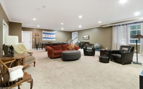 6852 Tonty Ave, Chicago IL 60646-1338 exterior